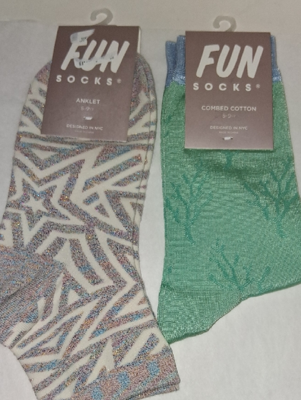 Womens FUN SOCKS lot of 10 Pair By United Legwear - Picture 2 of 7